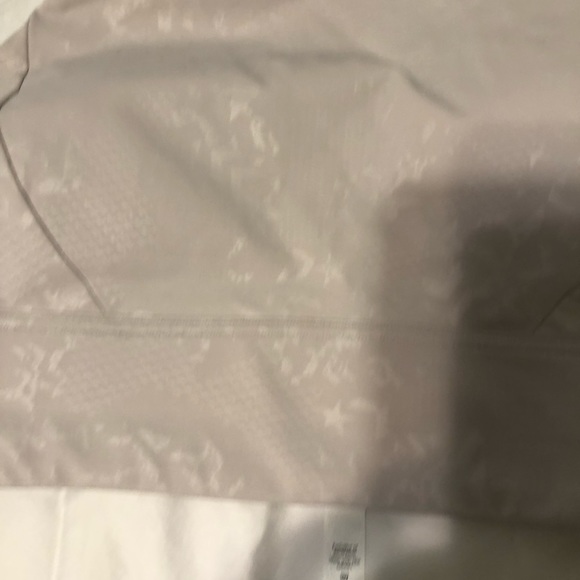 Lululemon X Barry’s Stronger as One Sports bra NWT Sz 10 - Picture 2 of 5